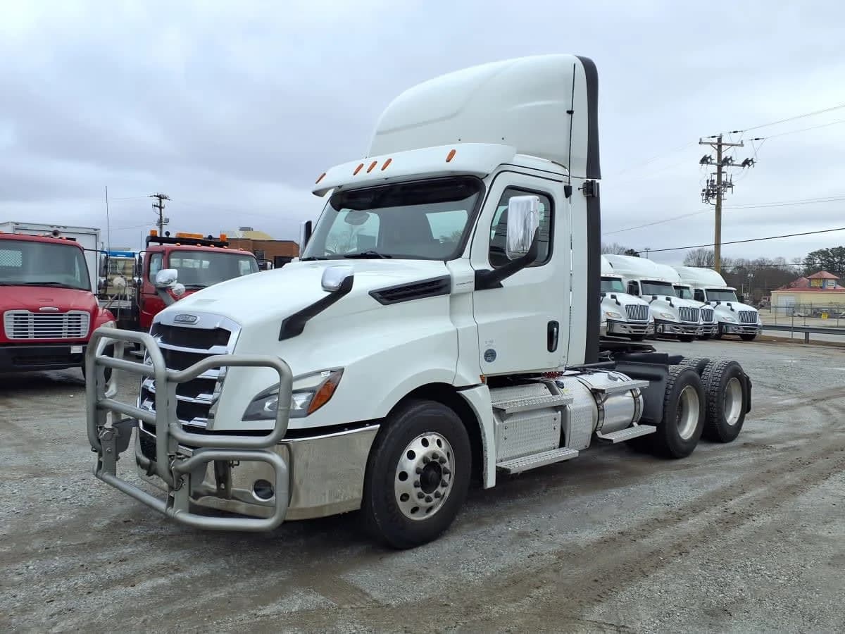 2020 Freightliner Cascadia