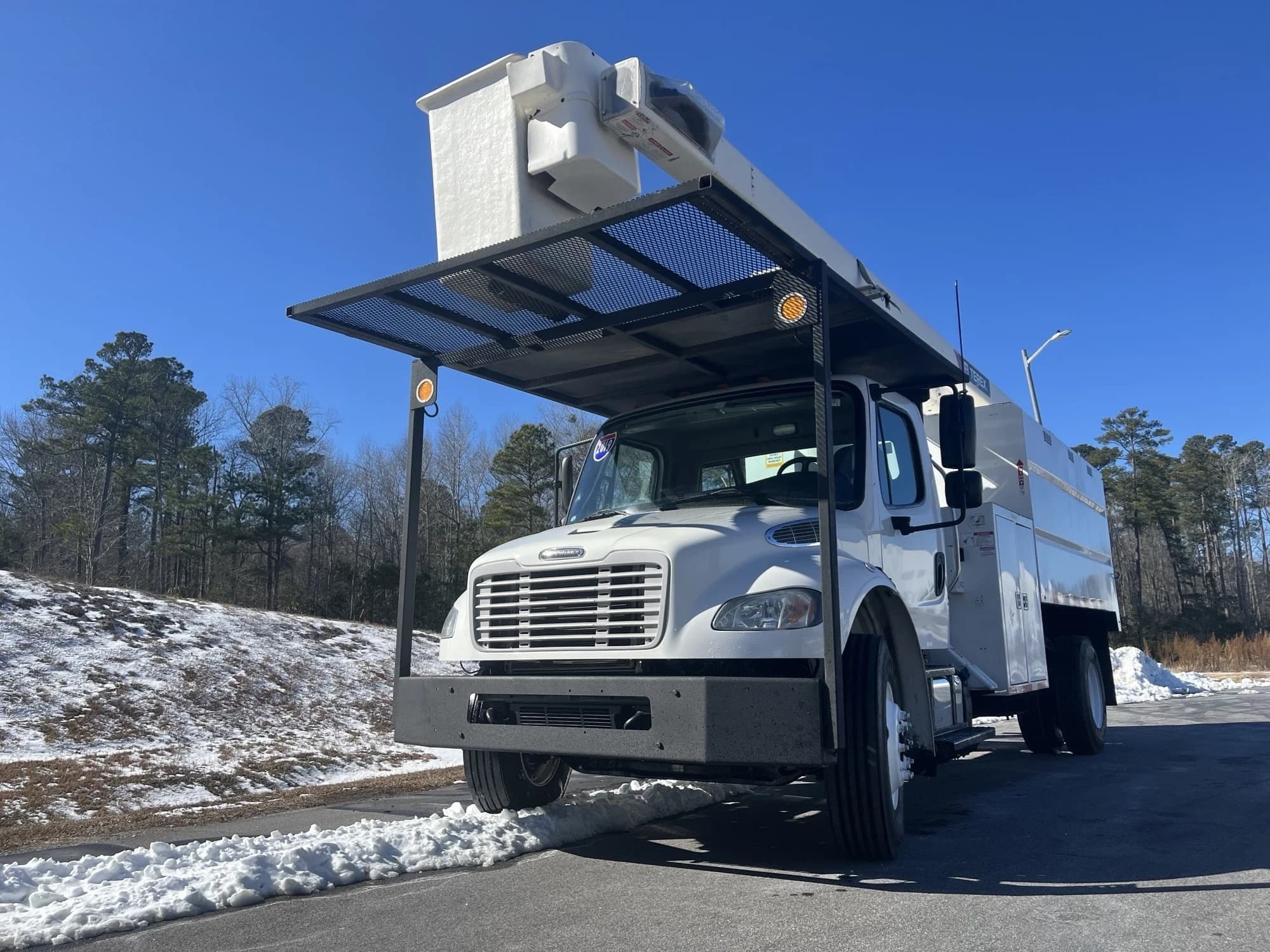 2019 Freightliner M2 106