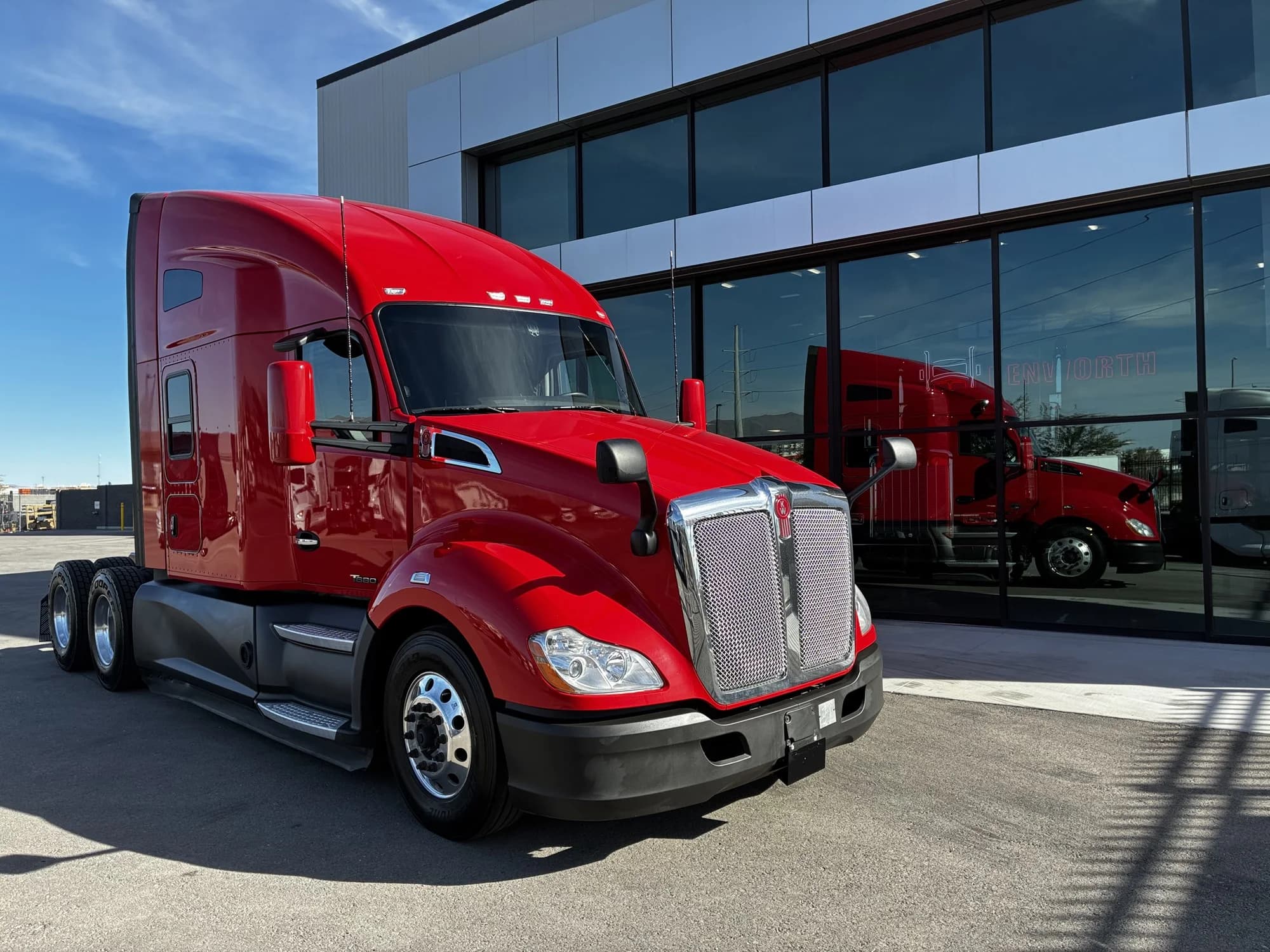 2022 Kenworth T680