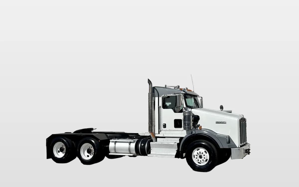 2012 Kenworth T800 — photo 1