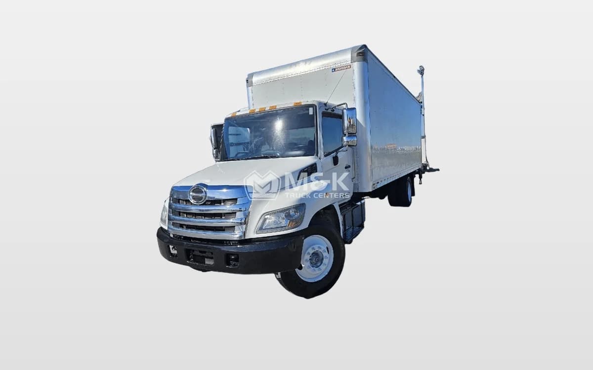 2020 Hino 268 — photo 1