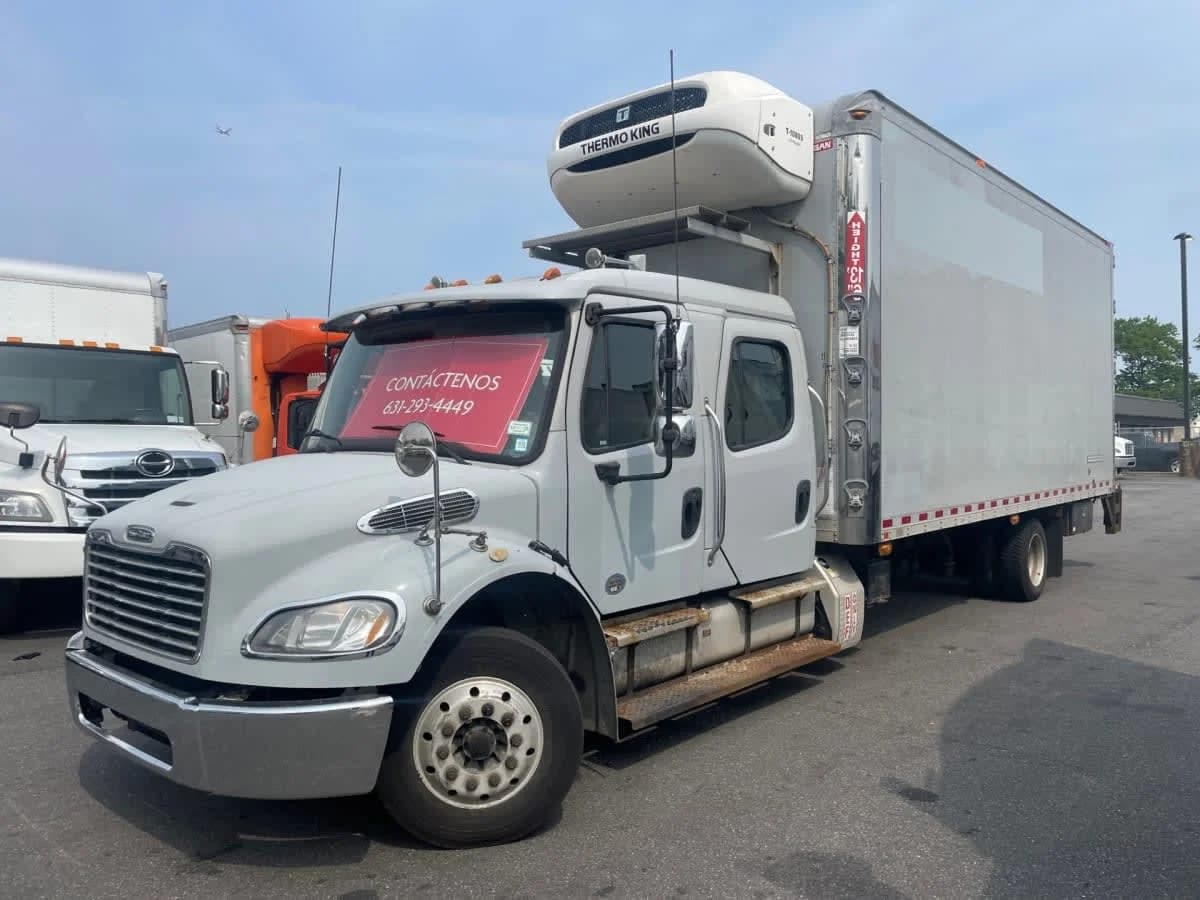 2015 Freightliner M2 106