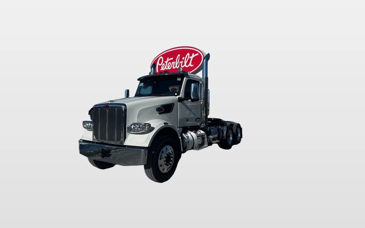 2027 Peterbilt 567 — photo 1