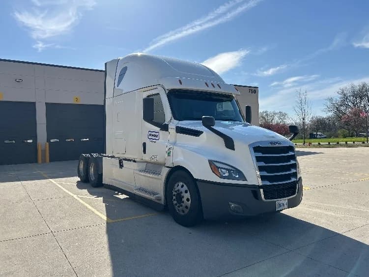 2022 Freightliner Cascadia