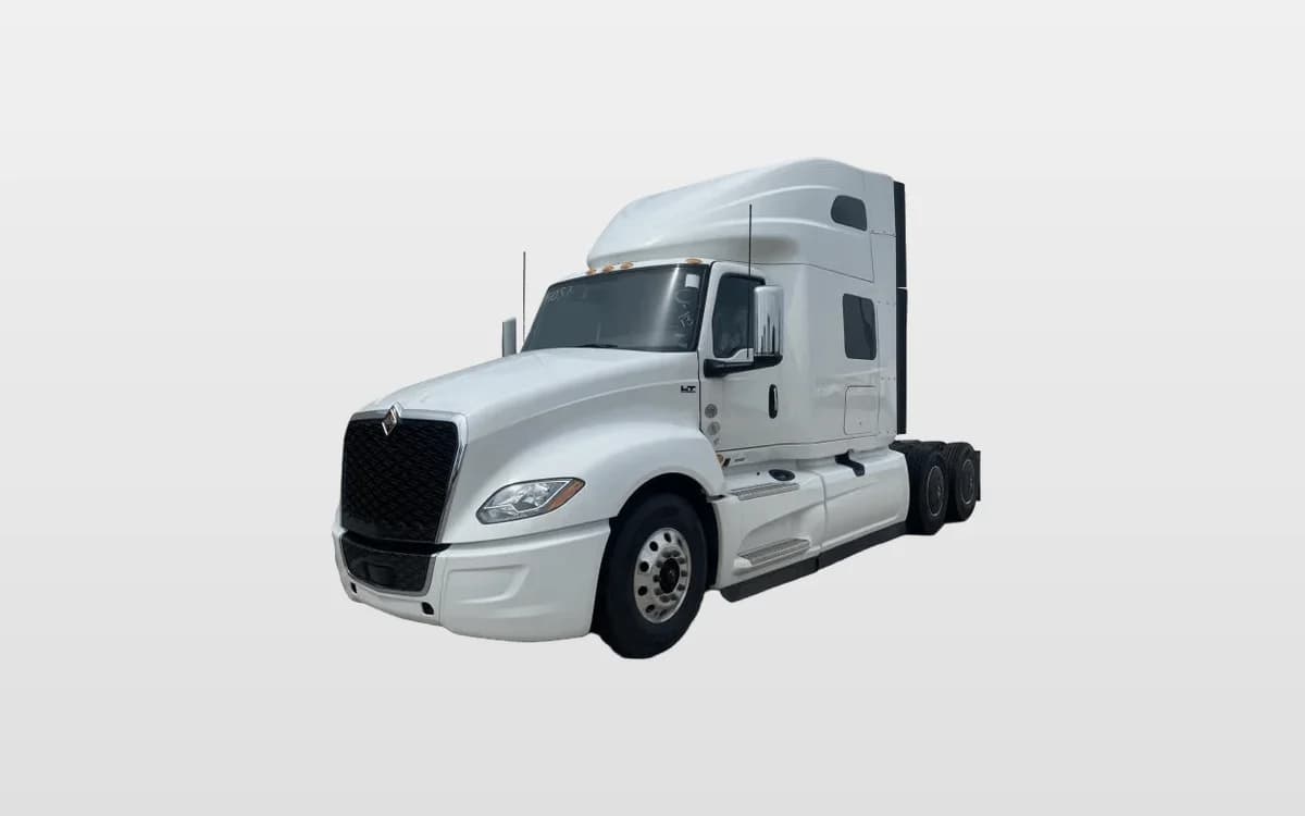 2026 International LT — photo 1