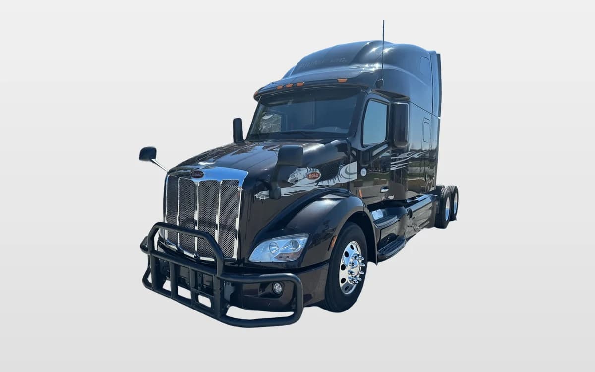 2020 Peterbilt 579 — photo 1