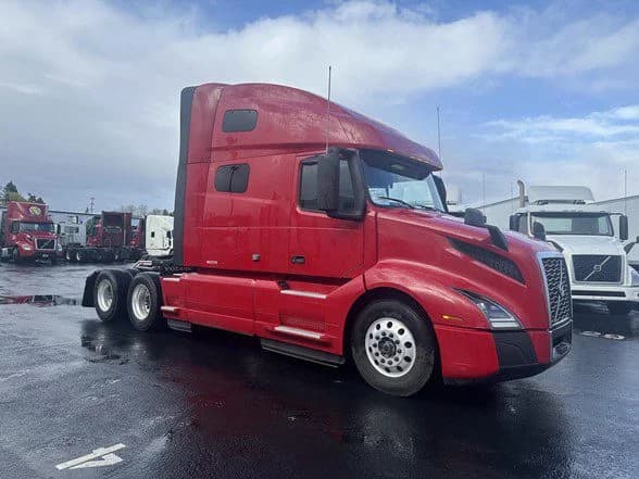2021 Volvo VNL 760