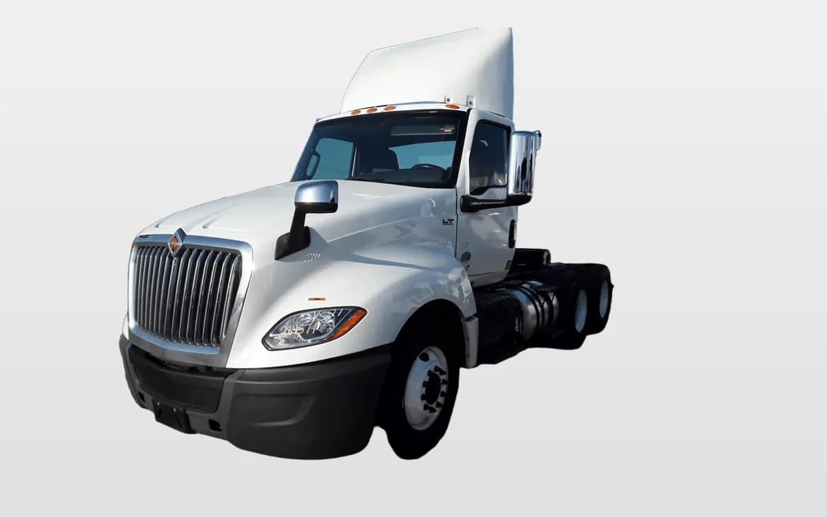 2020 International LT — photo 1