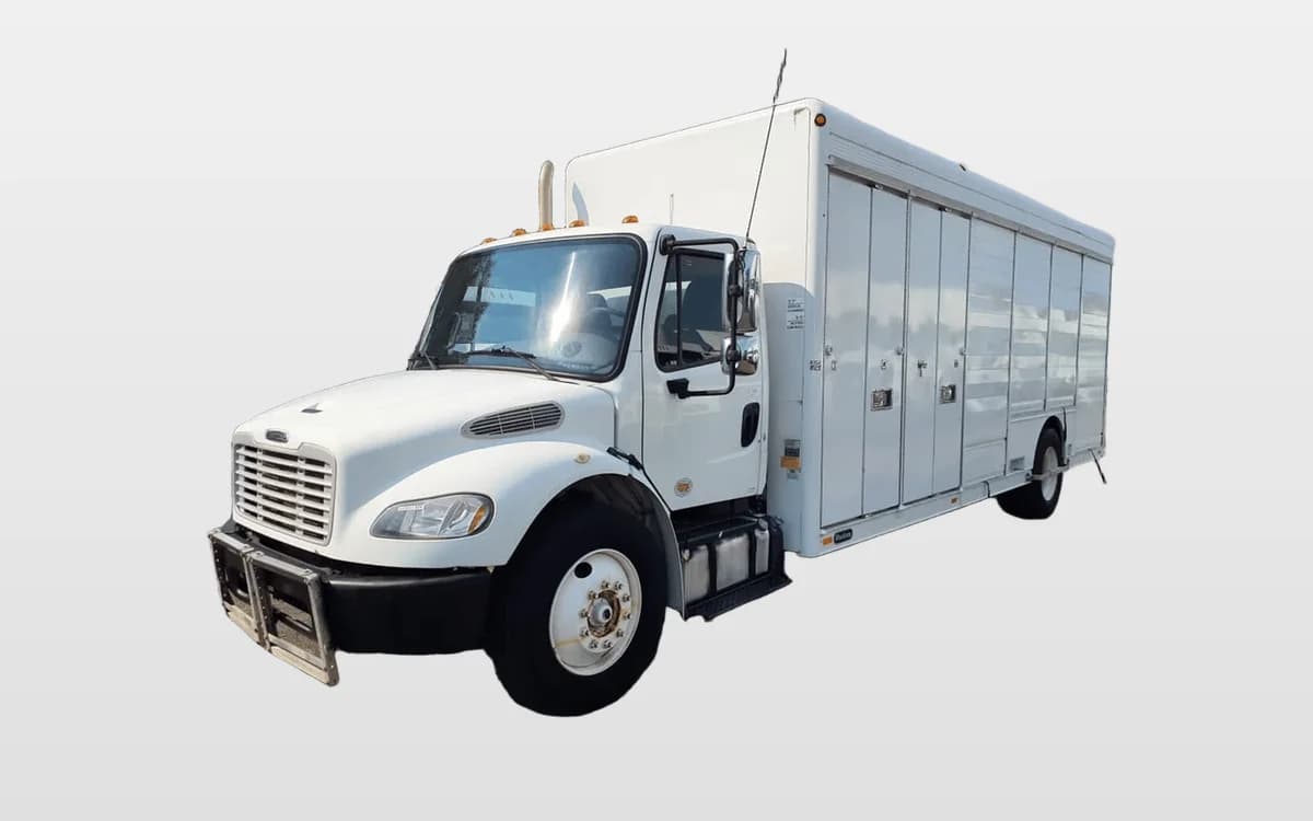 2014 Freightliner M2 106 — photo 1