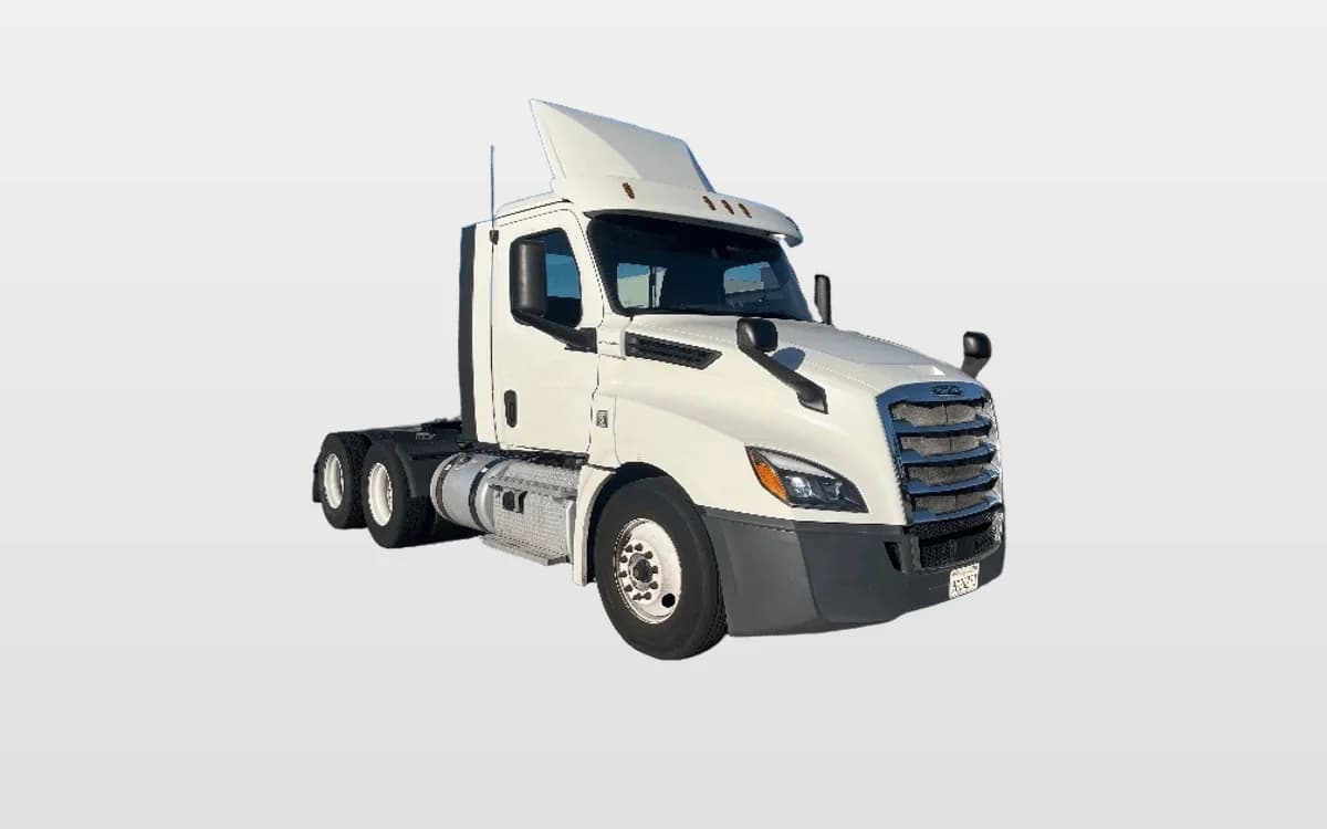 2018 Freightliner Cascadia — photo 1