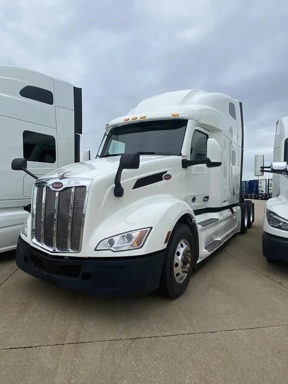 2023 Peterbilt 579