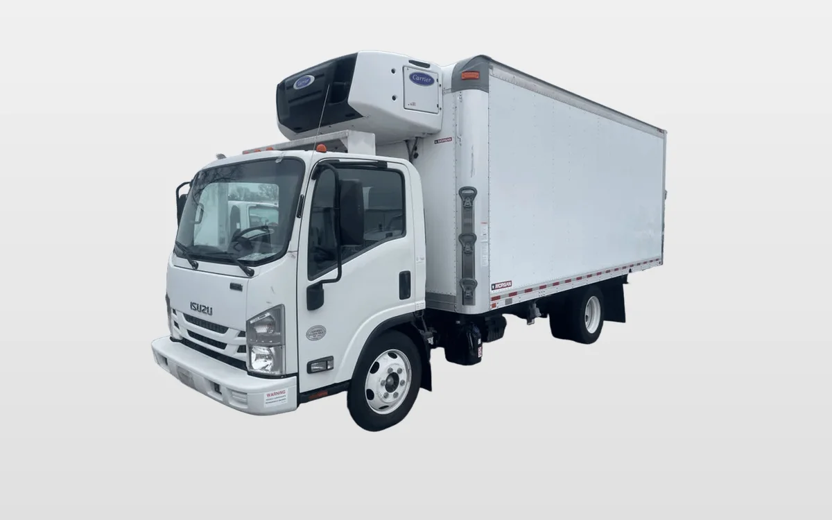 2020 Isuzu NQR — photo 1