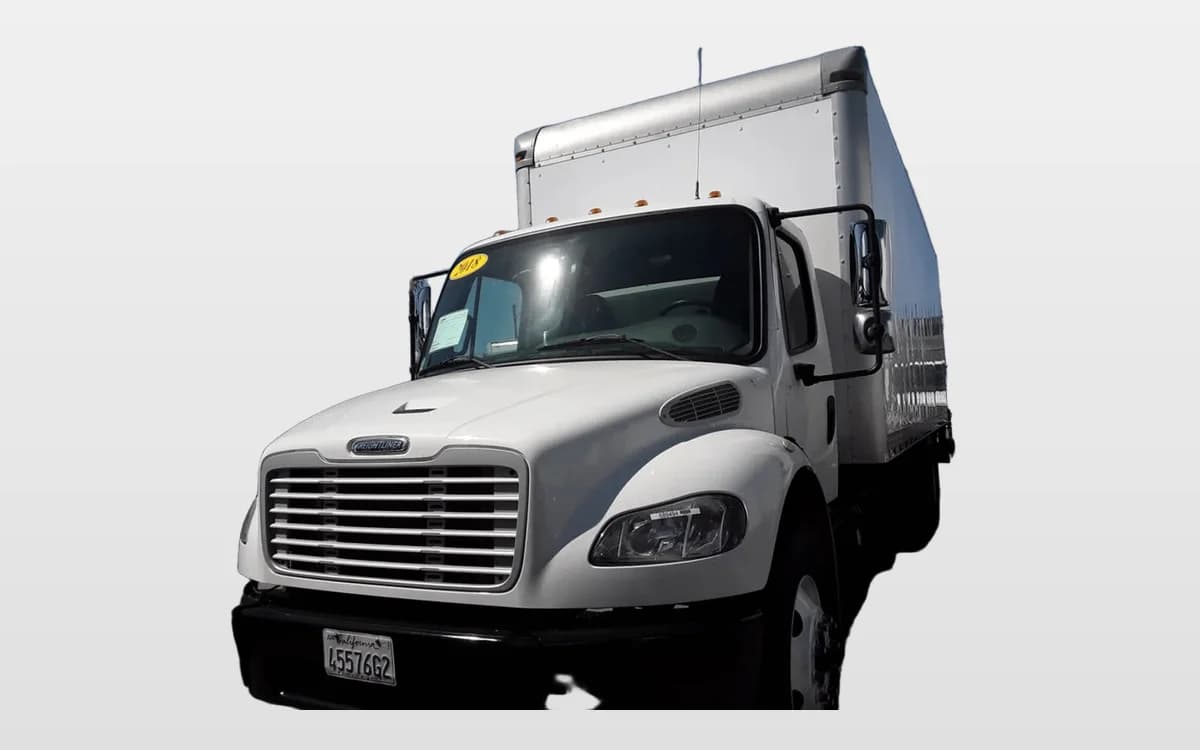 2018 Freightliner M2 106 — photo 1
