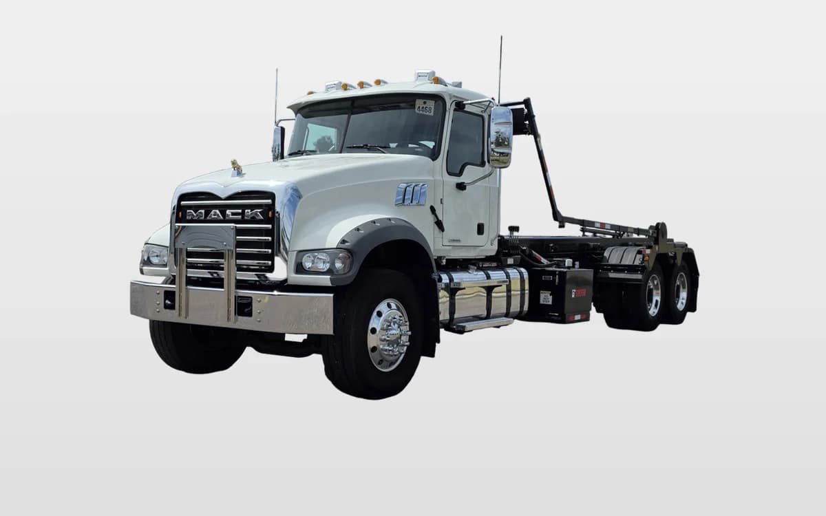 2024 Mack Granite — photo 1