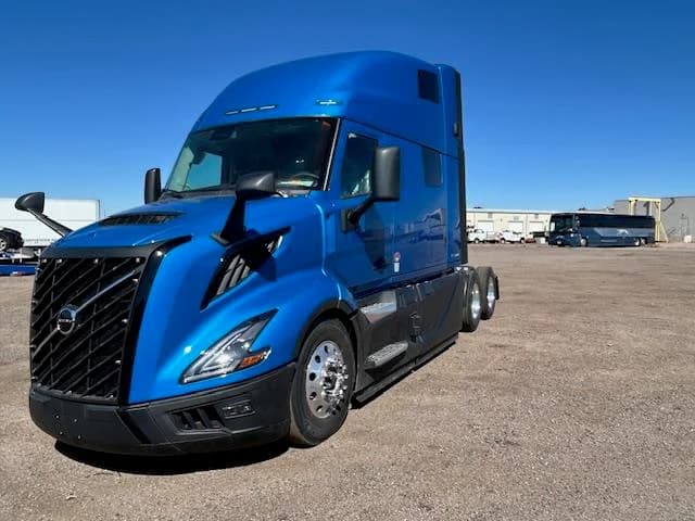 2026 Volvo VNL 860
