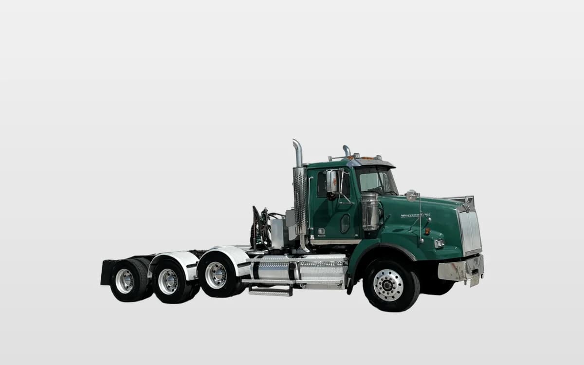 2015 Western Star 4900 — photo 1