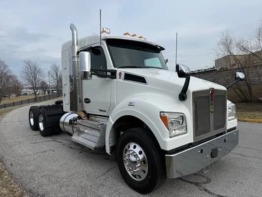 2022 Kenworth T880