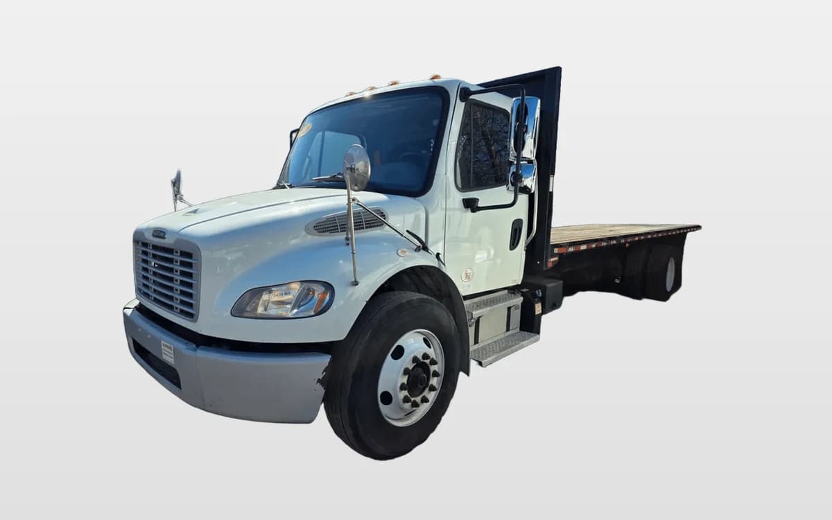 2020 Freightliner M2 106 — photo 1