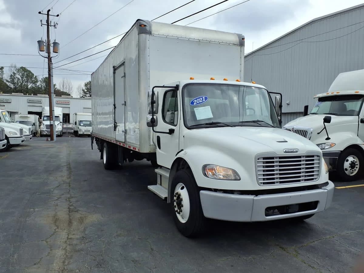 2021 Freightliner M2 106