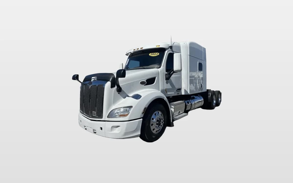 2022 Peterbilt 579 — photo 1