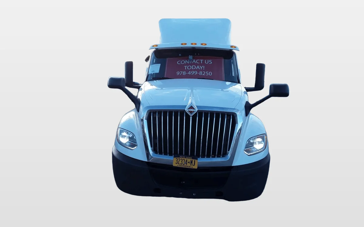 2019 International LT — photo 1