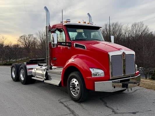 2026 Kenworth T880