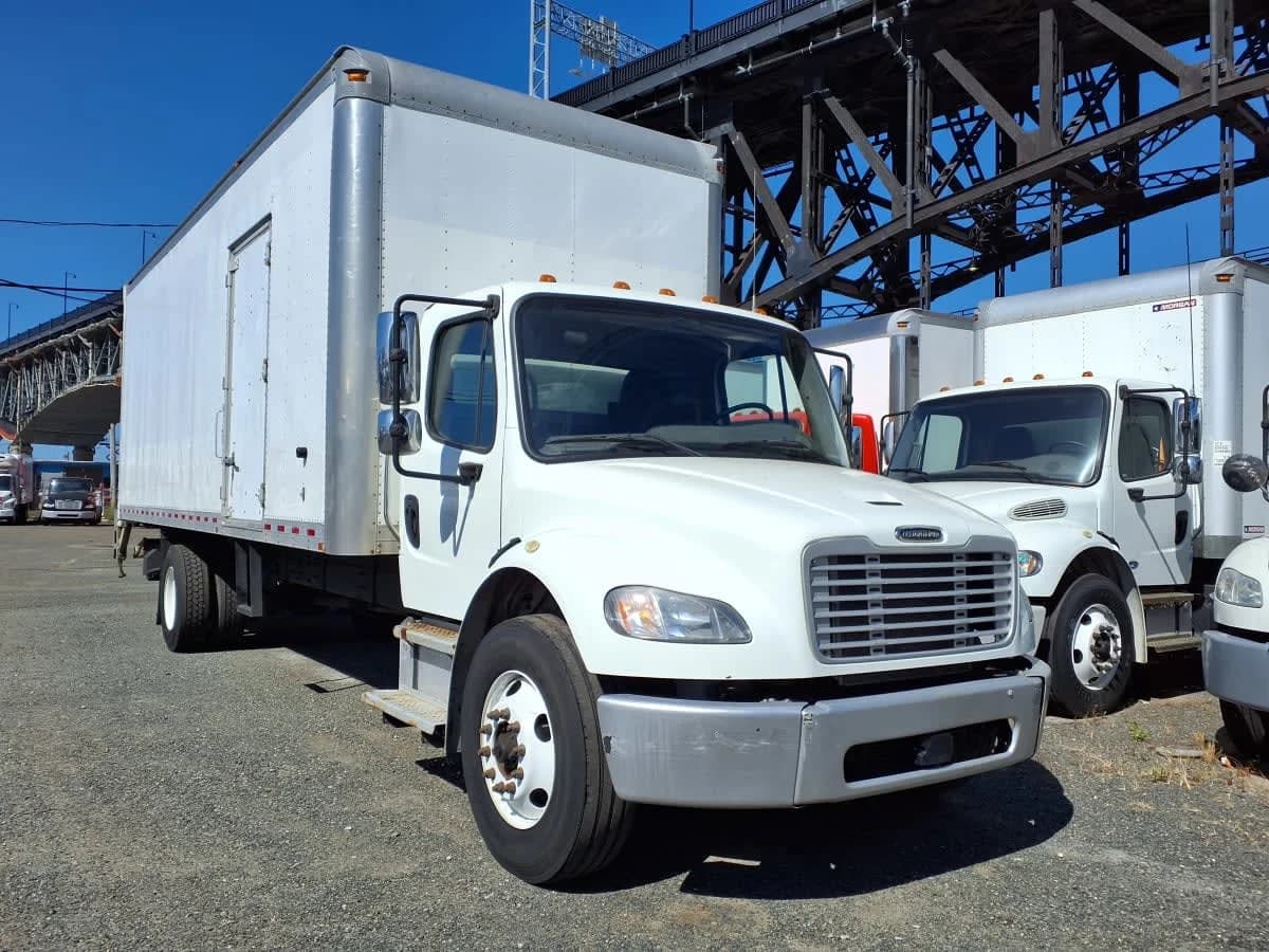 2018 Freightliner M2 106