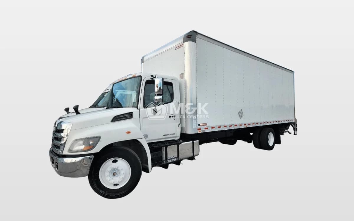 2020 Hino 268 — photo 1