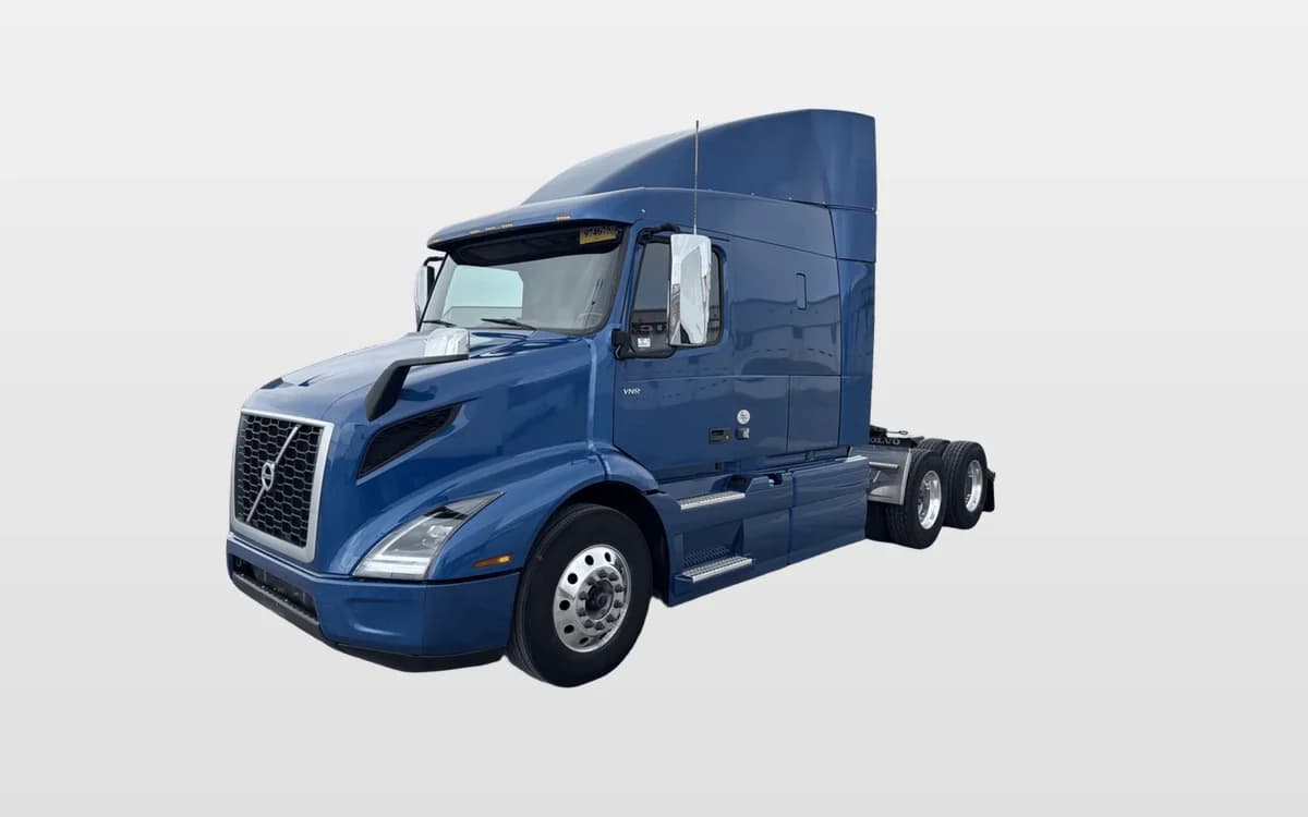 2023 Volvo VNR 640 — photo 1