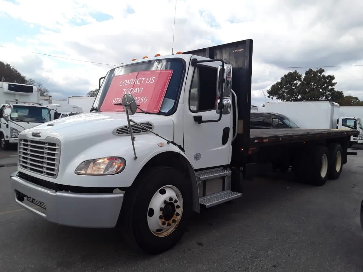 2019 Freightliner M2 106