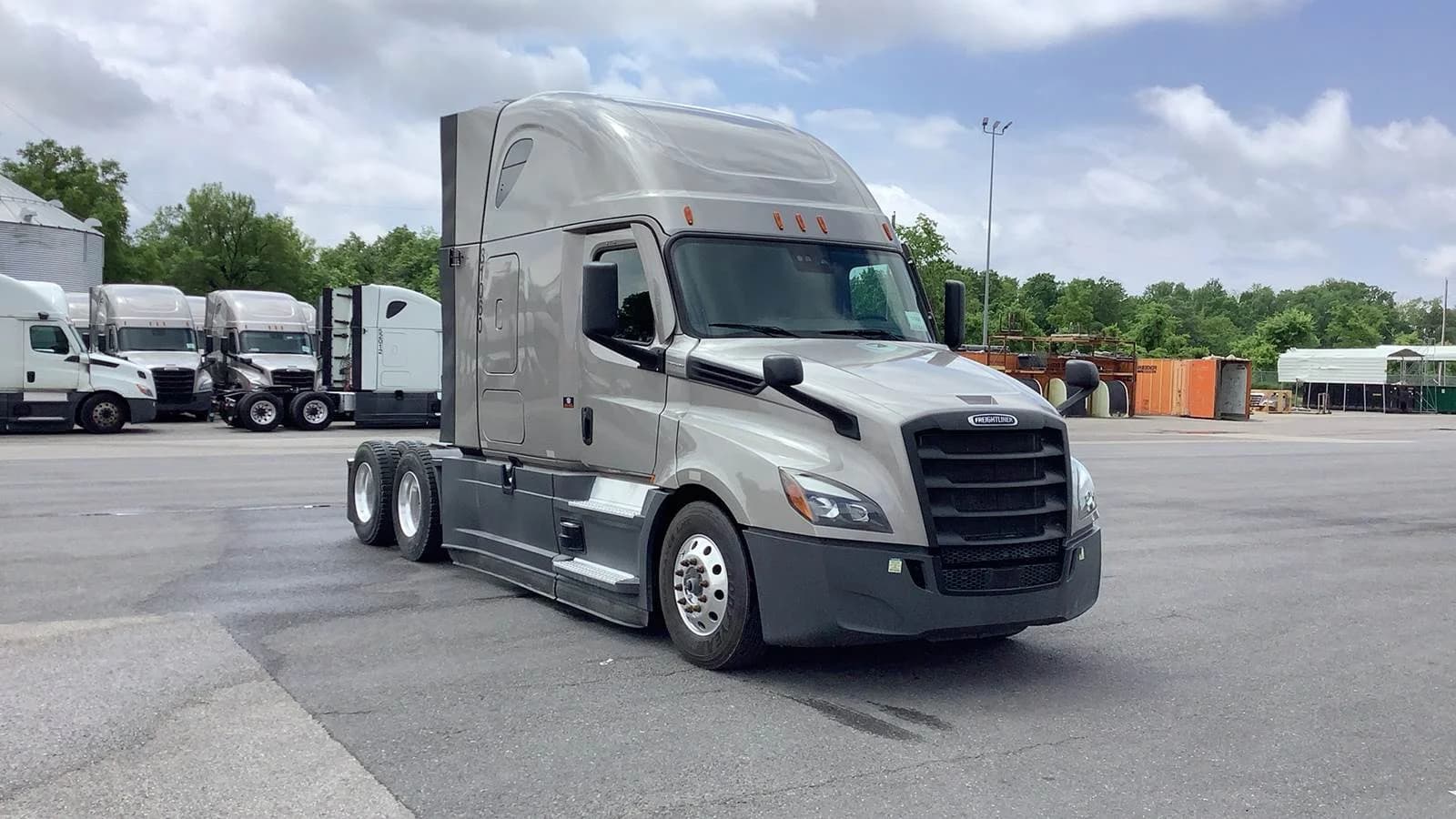 2024 Freightliner Cascadia