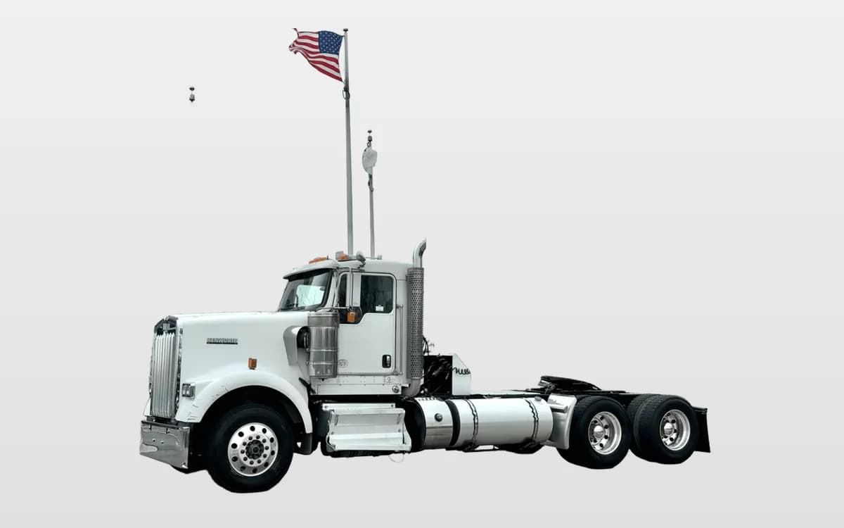 2015 Kenworth W900 — photo 1