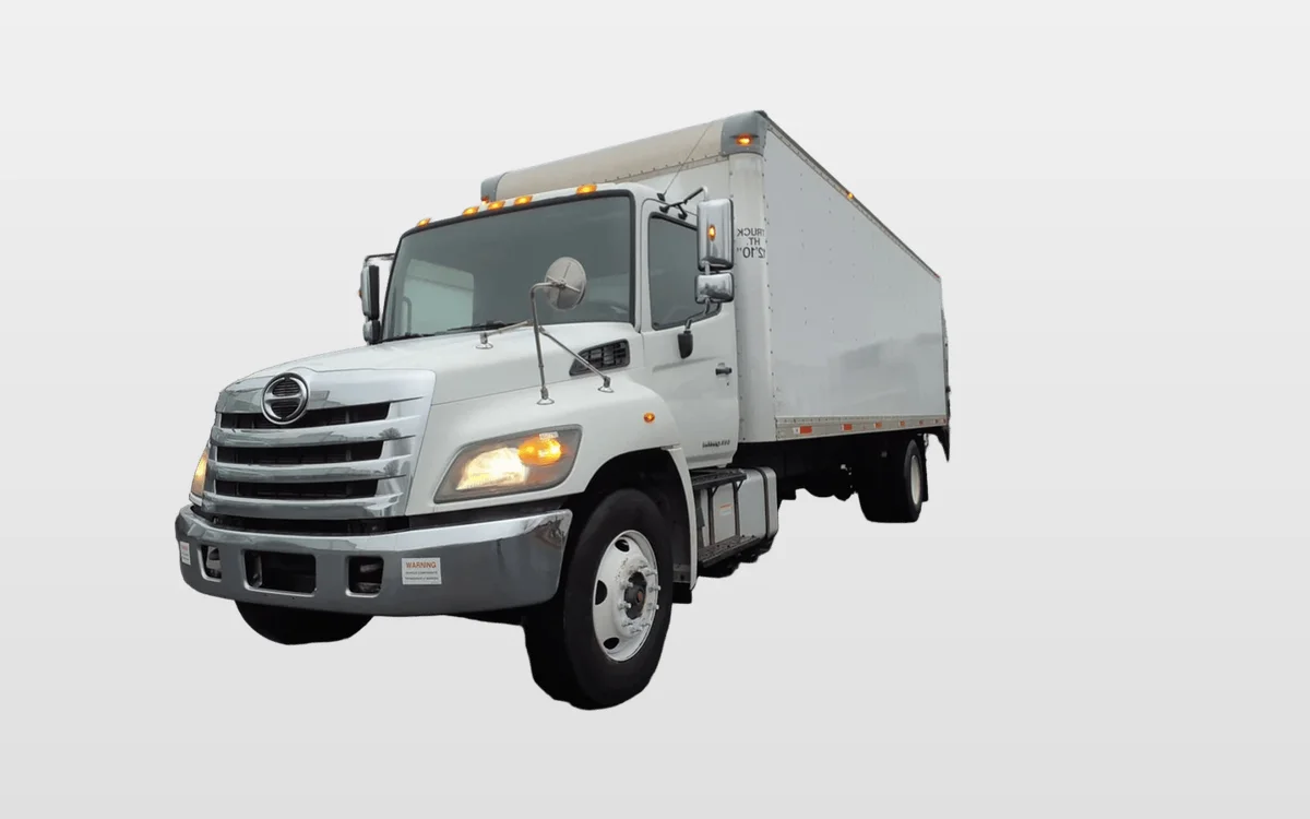 2016 Hino 338 — photo 1