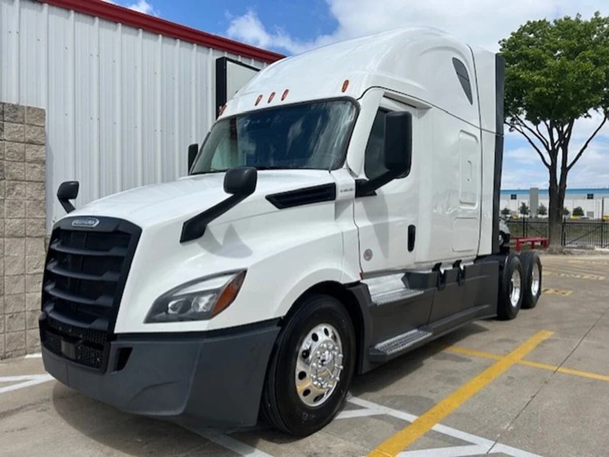 2024 Freightliner Cascadia
