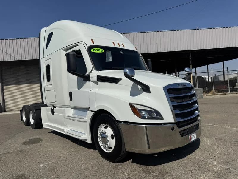 2023 Freightliner Cascadia