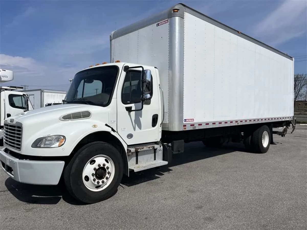 2018 Freightliner M2 106