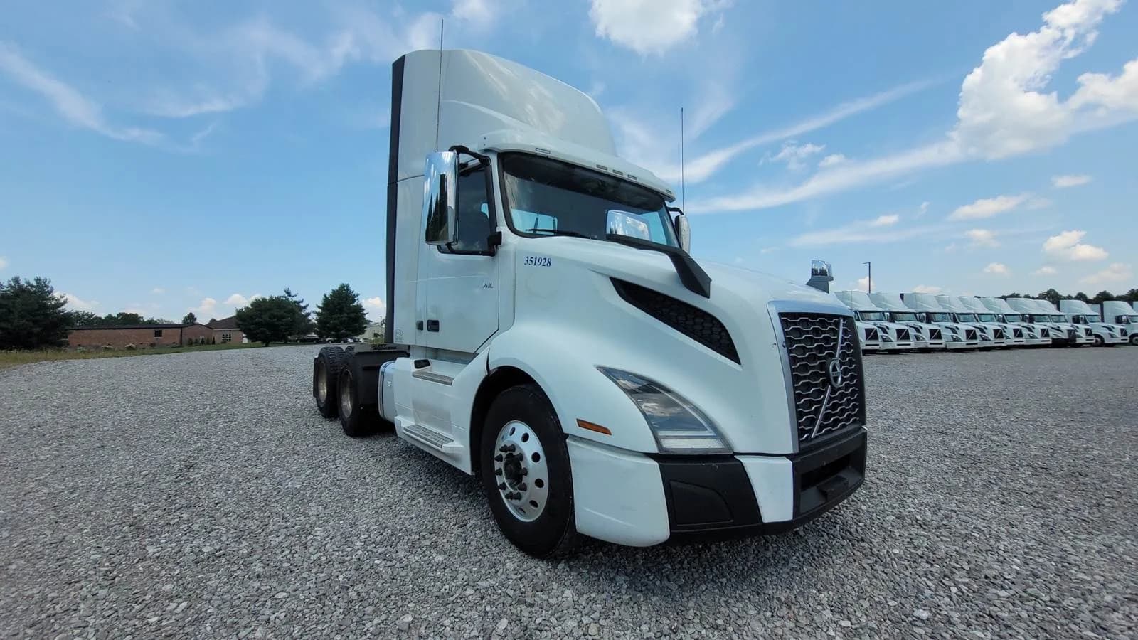 2019 Volvo VNL 300