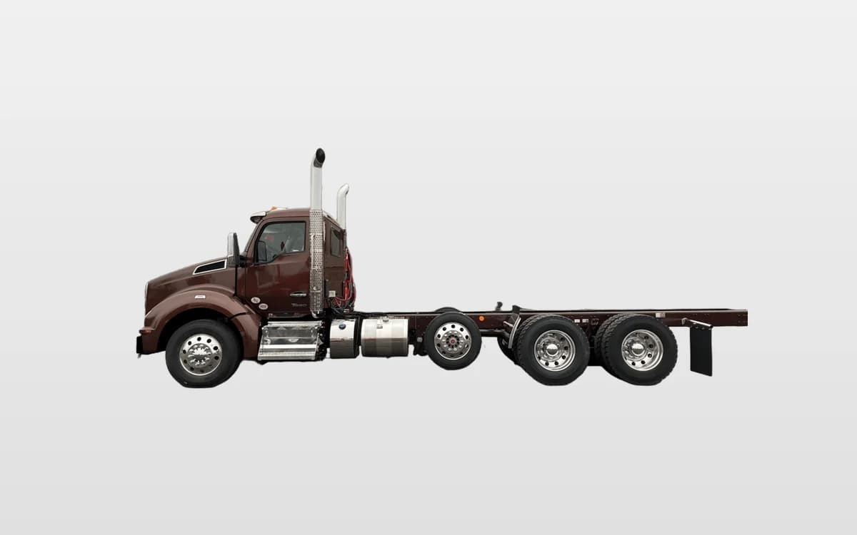 2025 Kenworth T880 — photo 1
