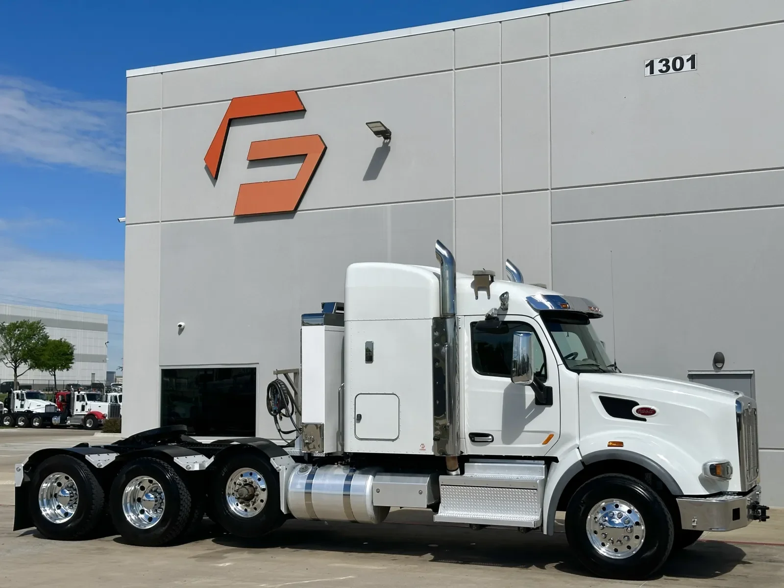 2022 Peterbilt 567