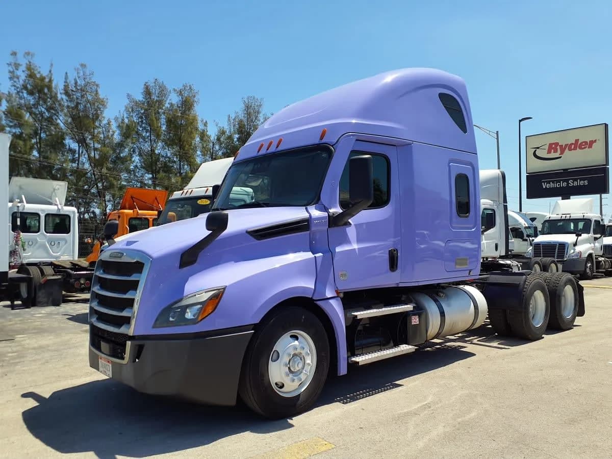 2023 Freightliner Cascadia