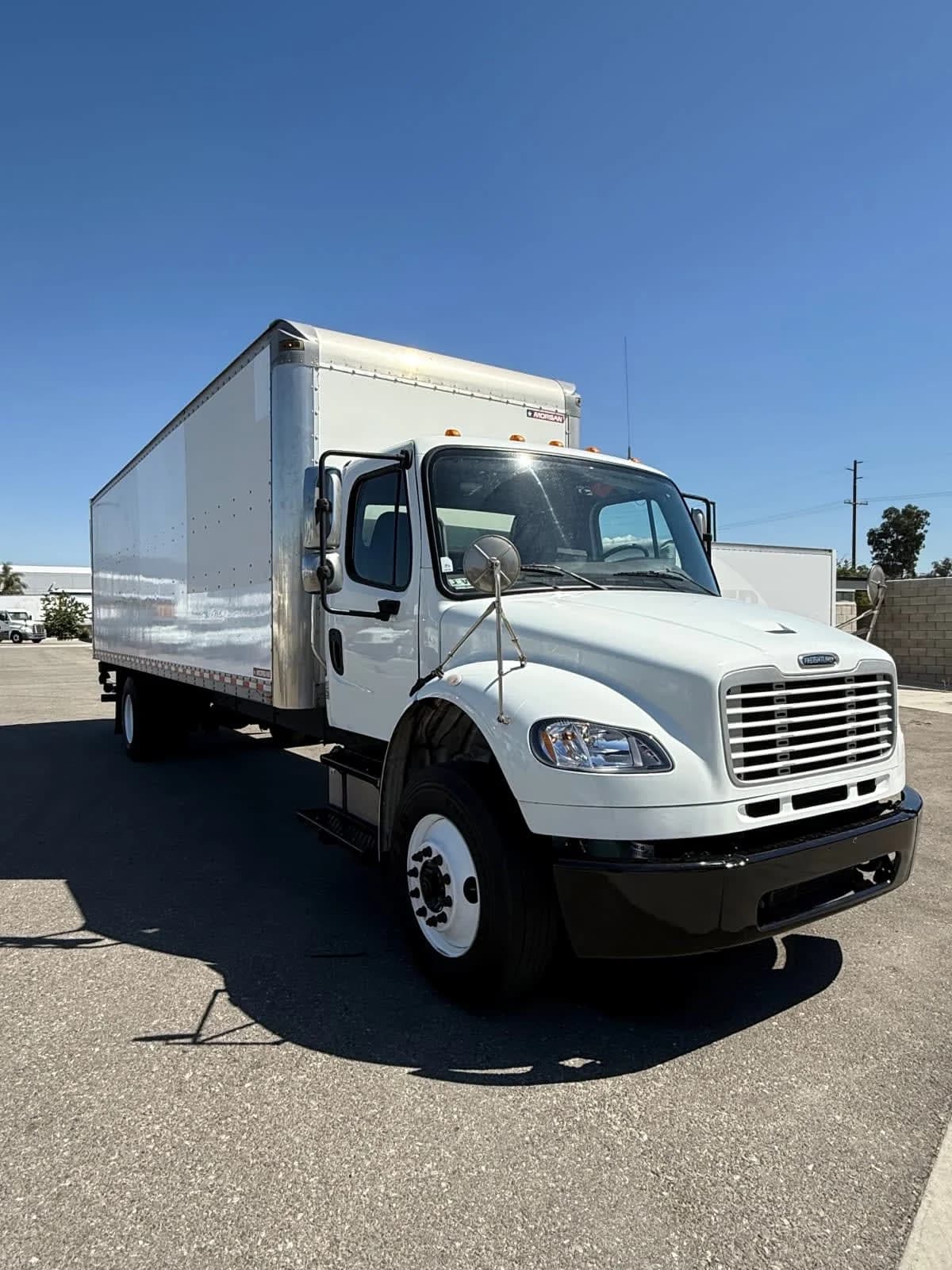 2021 Freightliner M2 106