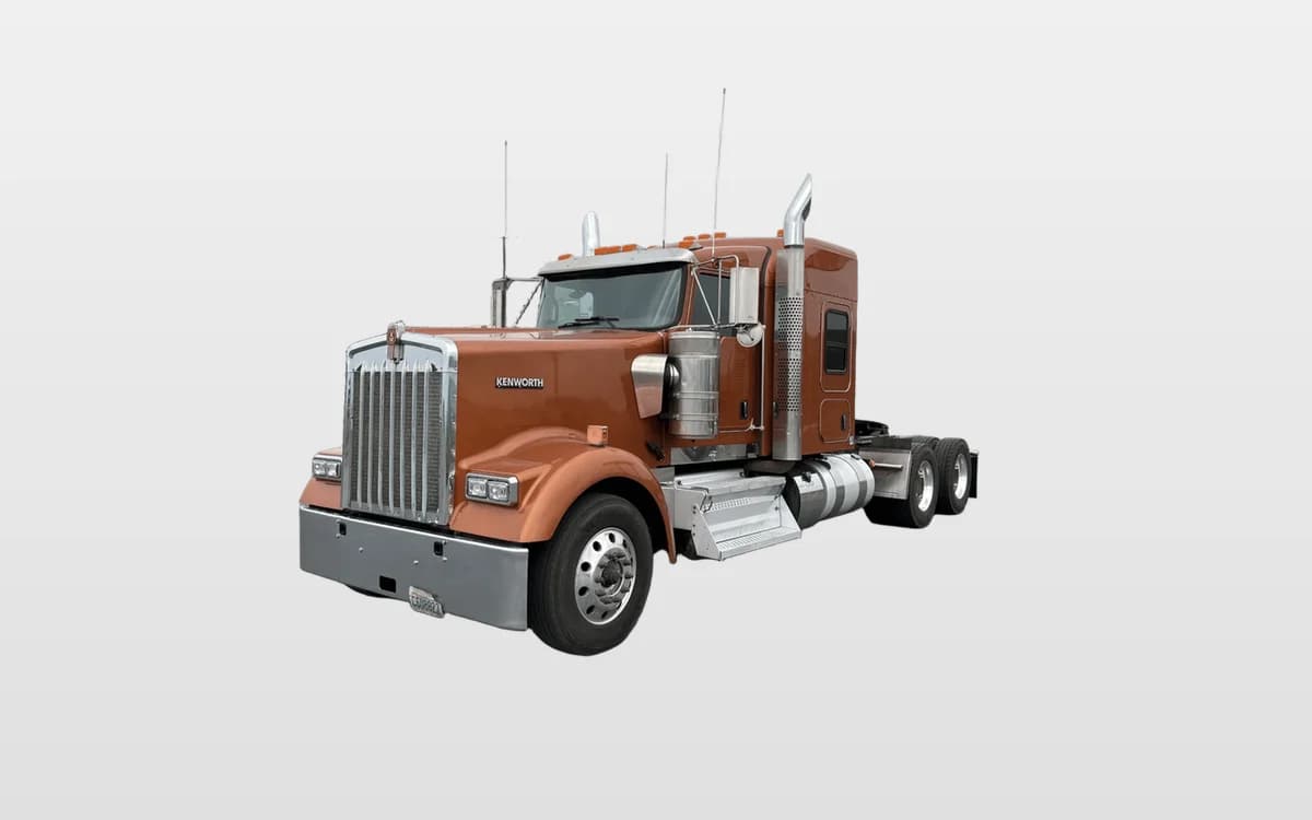 2023 Kenworth W900 — photo 1