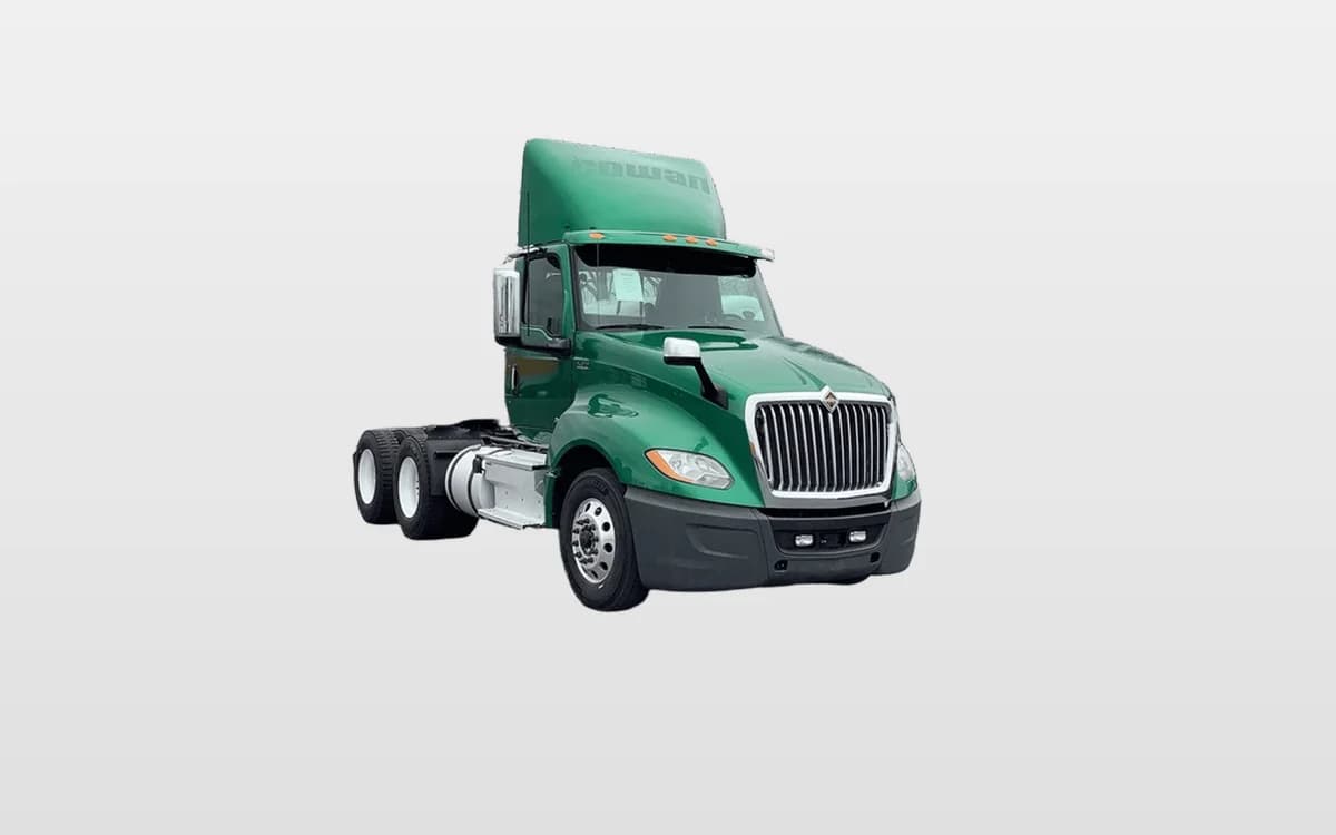 2020 International LT — photo 1