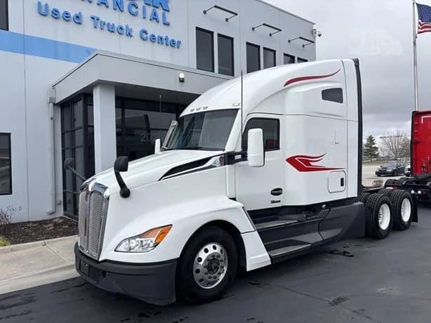 2023 Kenworth T680