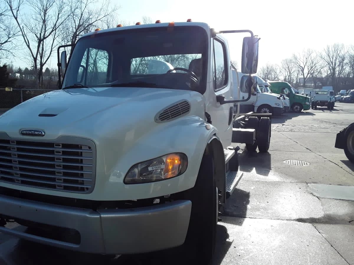 2020 Freightliner M2 106
