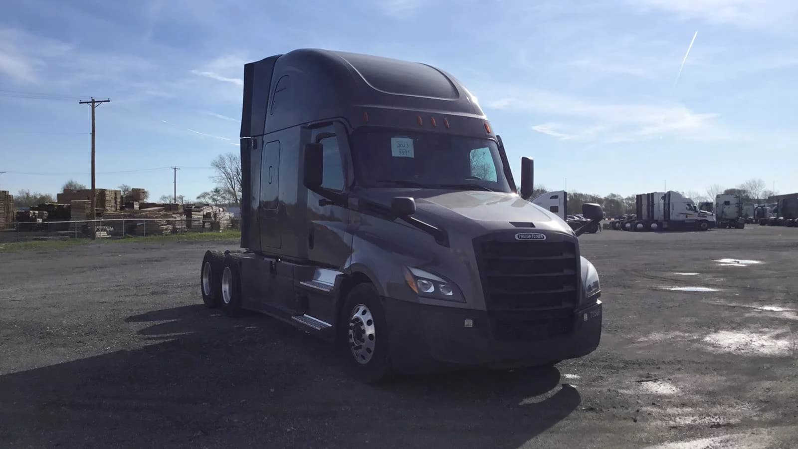 2023 Freightliner Cascadia