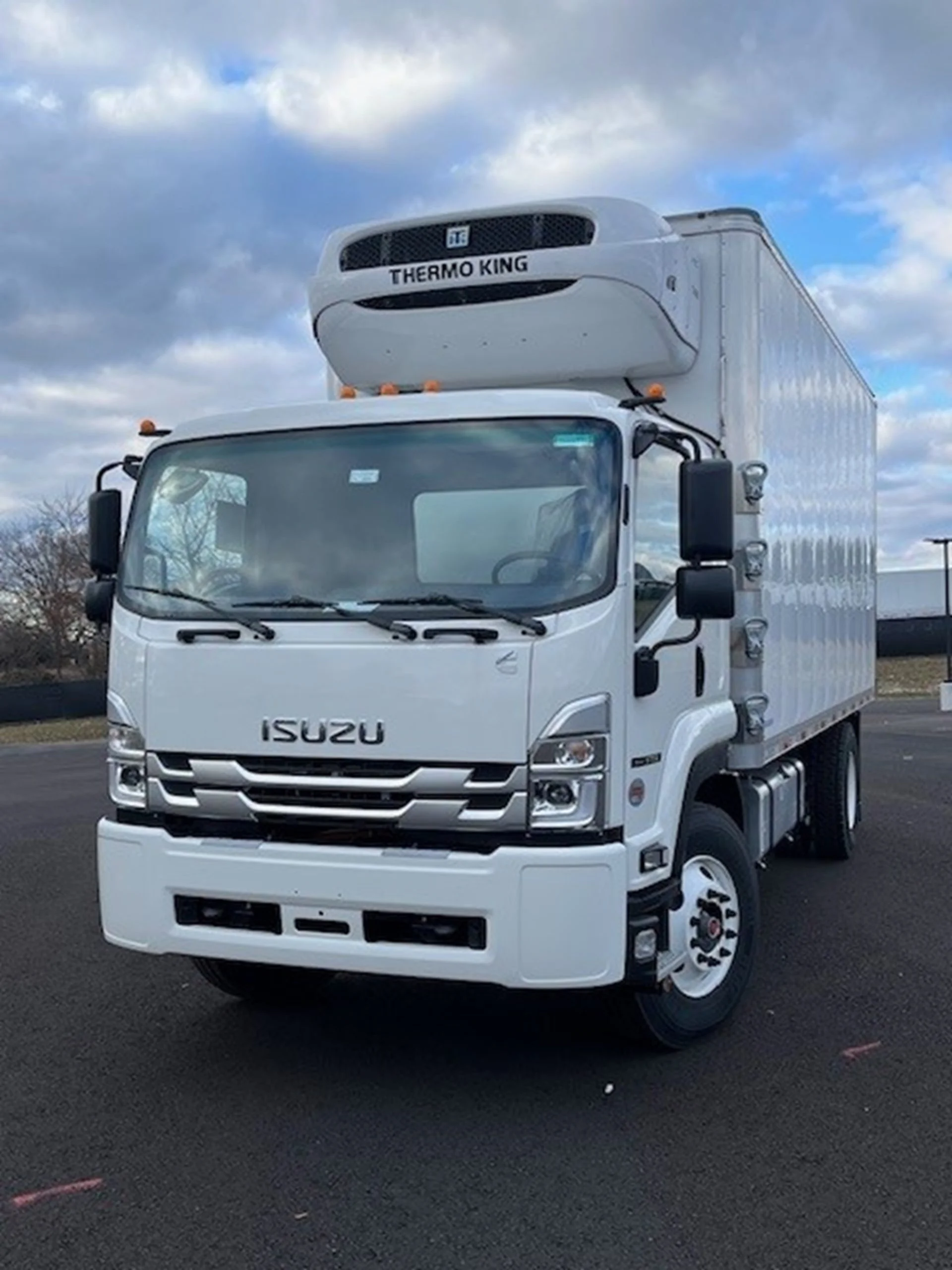 2025 Isuzu FTR