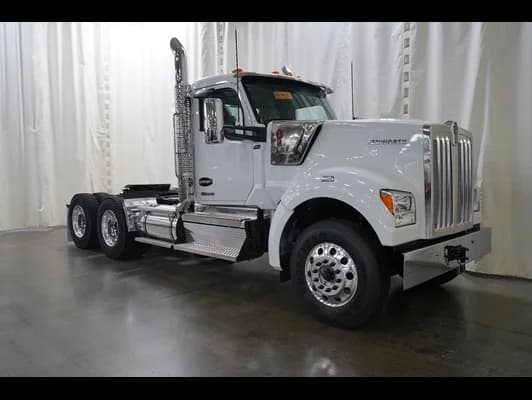 2026 Kenworth W990