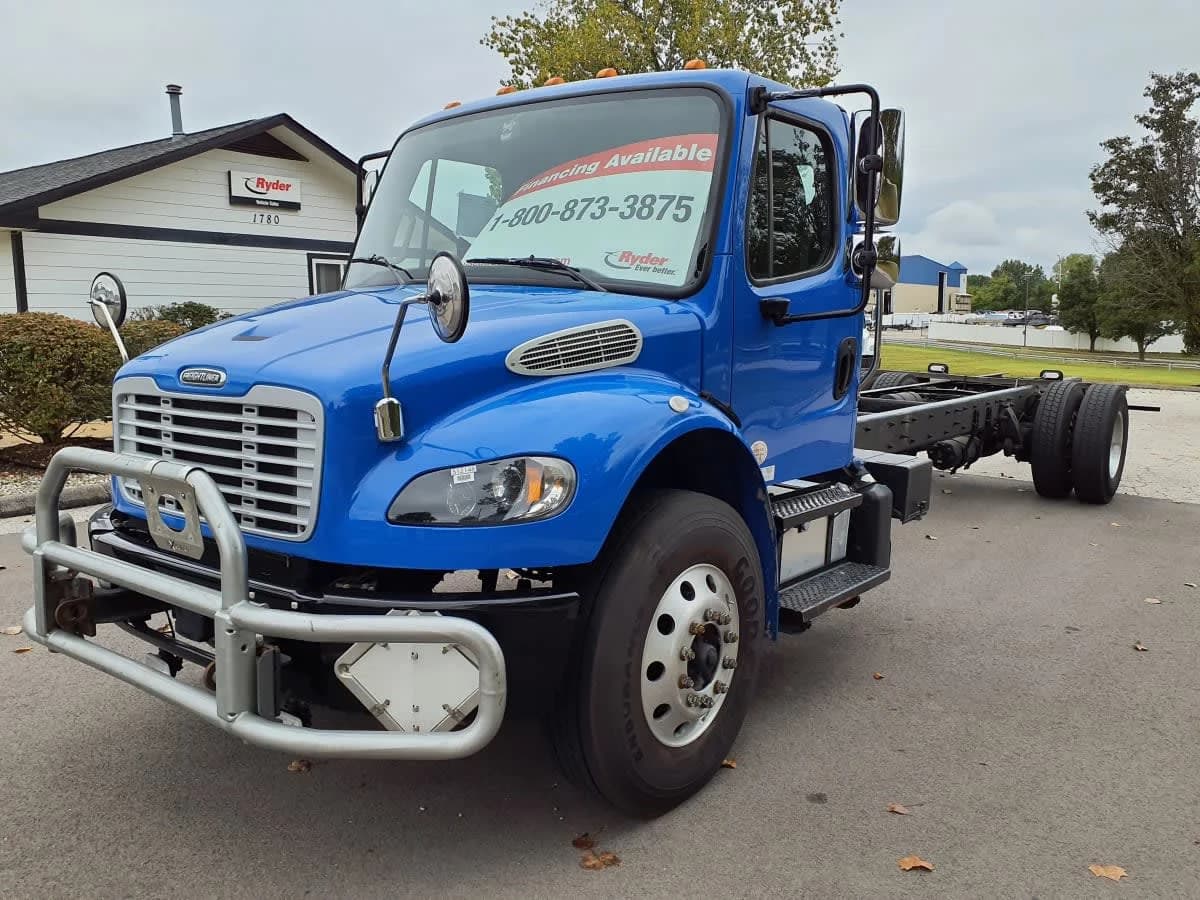 2022 Freightliner M2 106