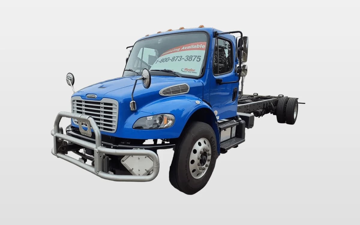 2022 Freightliner M2 106 — photo 1